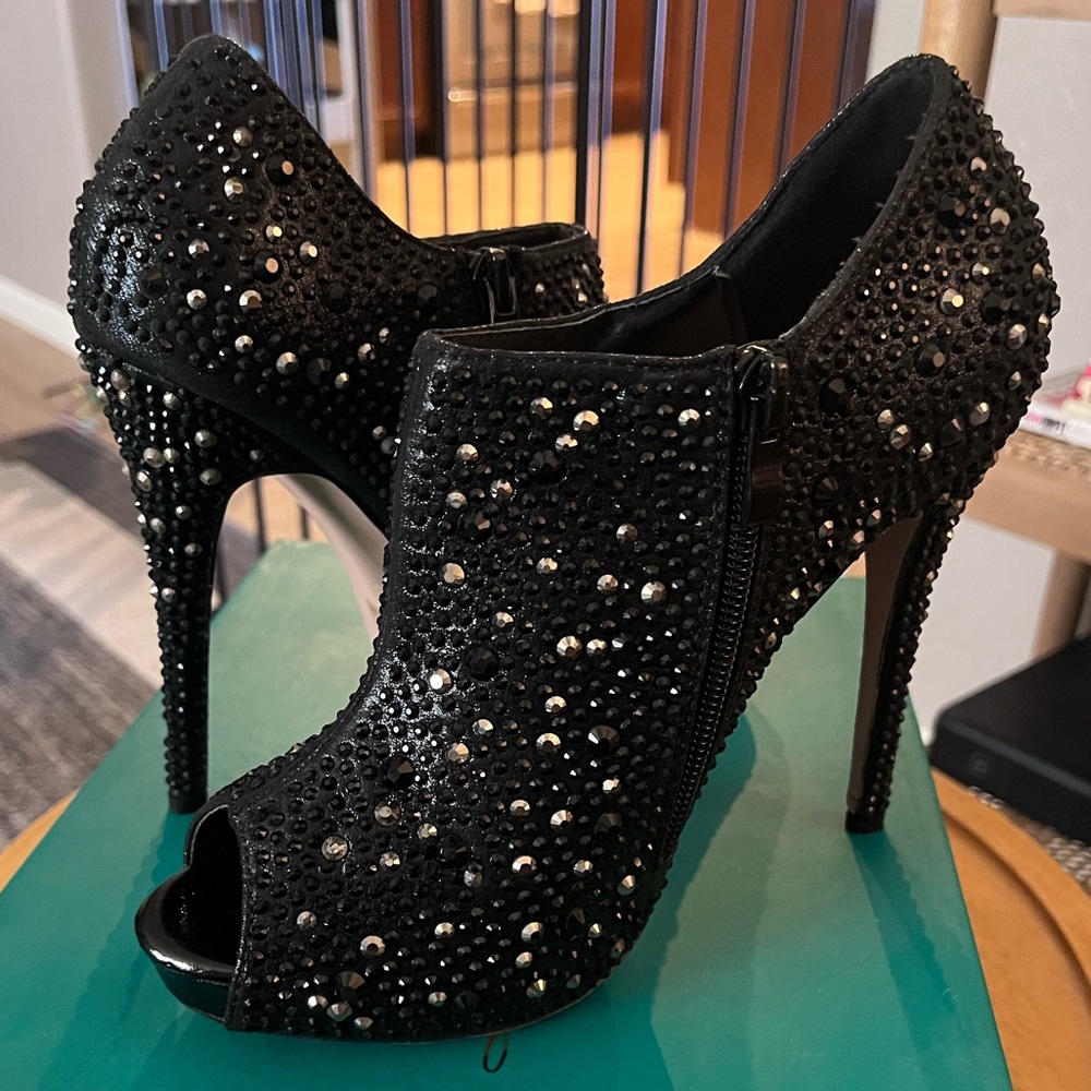 Lauren Lorraine Etra Bootie